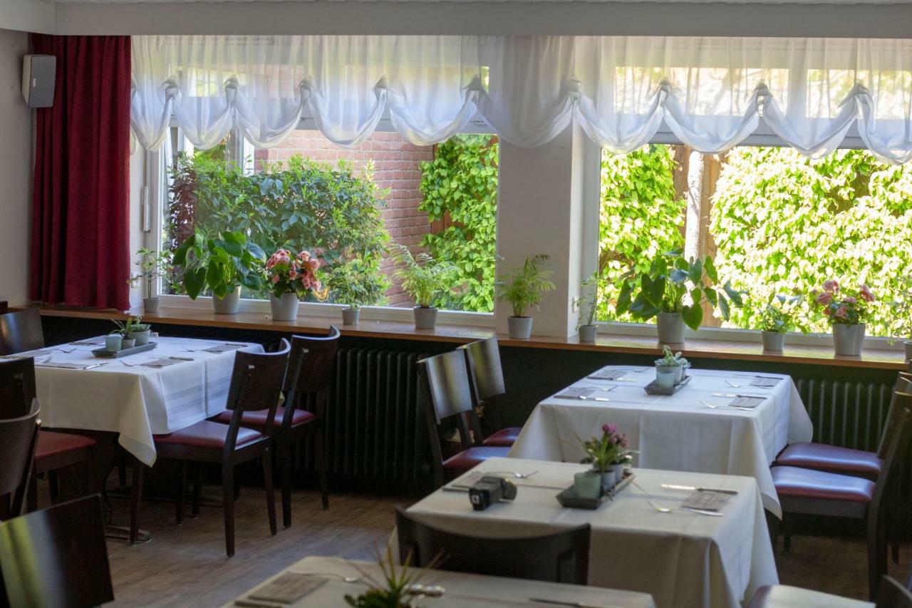 Schlueter Hotel & Restaurant 万肯多夫 外观 照片